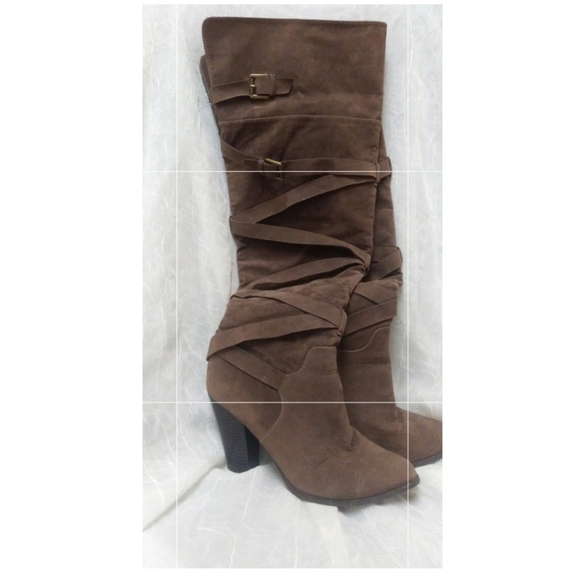 FARREN HEELED BOOTS - Picture 1 of 3